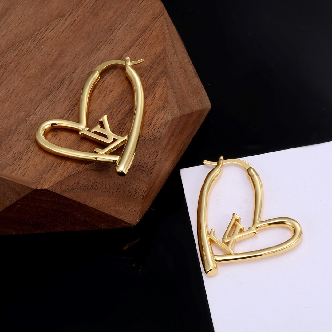 Louis Vuitton Jewelry Earring Necklaces & Pendants Polishing Chains