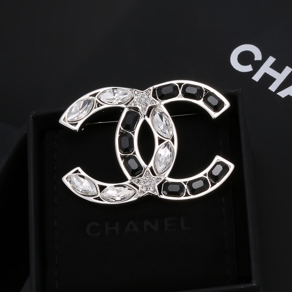Chanel Jewelry Brooch Black Splicing Fashion