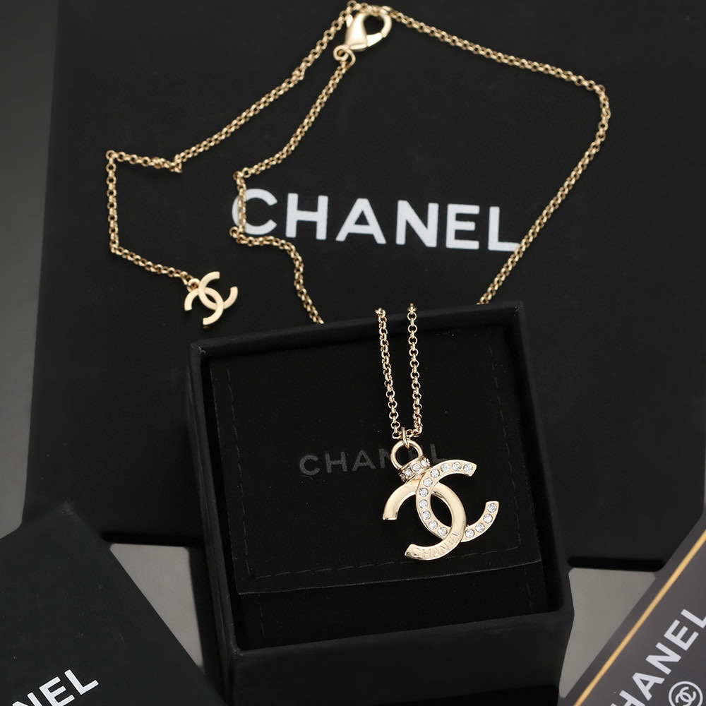 Chanel Bijoux Colliers & Pendentifs Serti de diamants Vintage XC800860