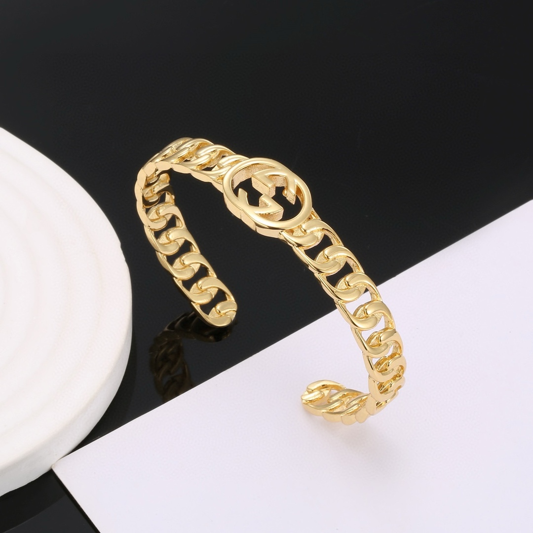 Gucci item 4