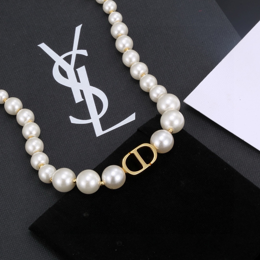 Dior CD Pearl Necklace - Comprehensive 8