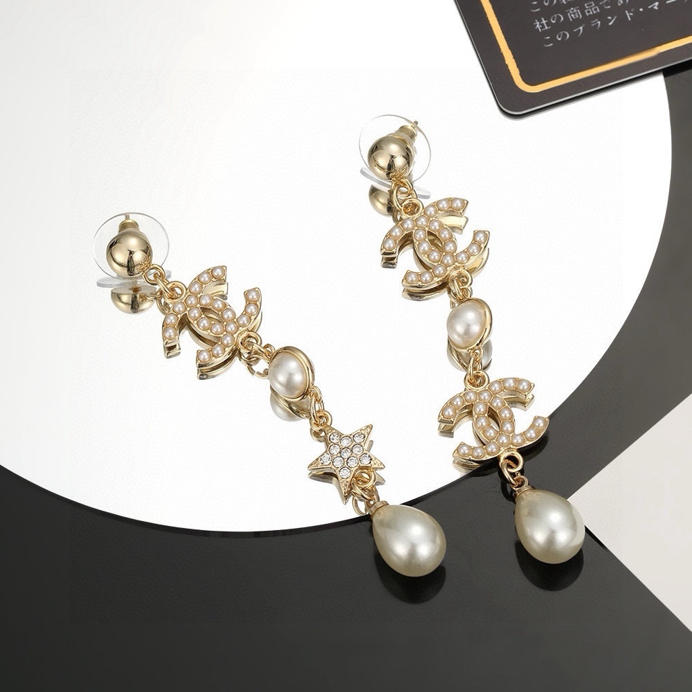 CHANEL 新款 4