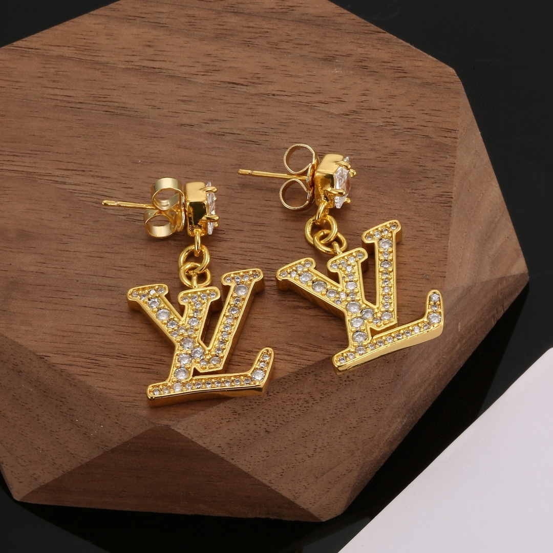 Louis Vuitton luxury item 7