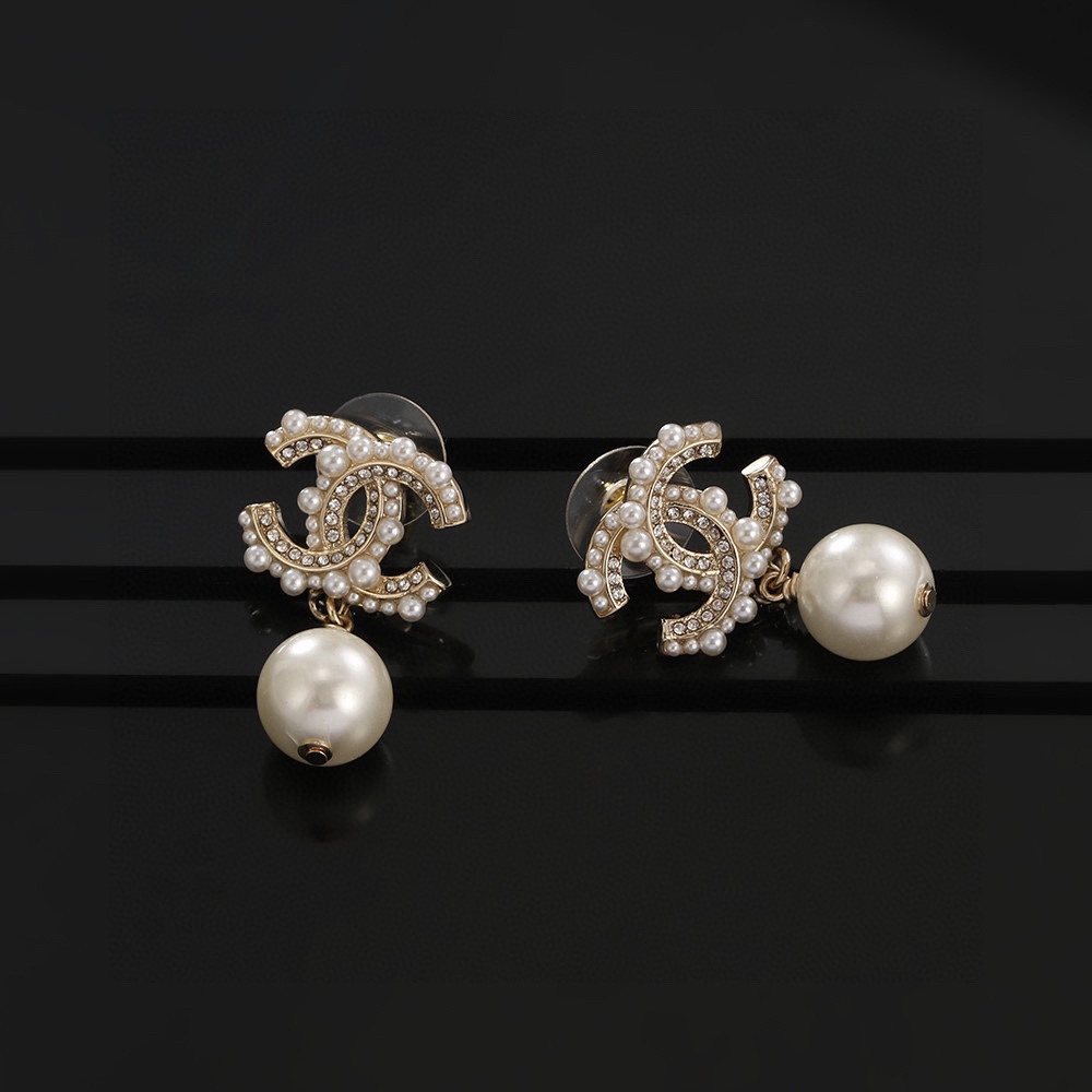 Chanel luxury earrings 6