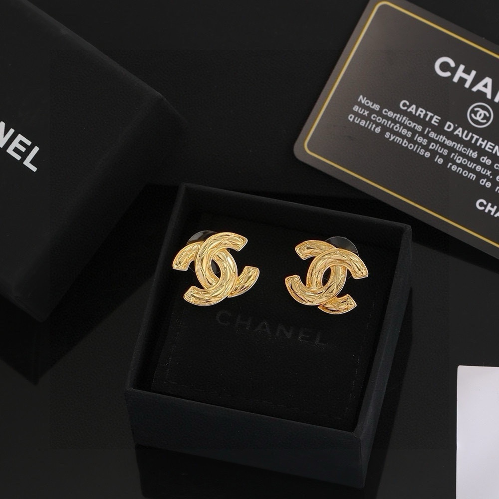 Chanel Oferta
 Joalheria Brinco Amarelo