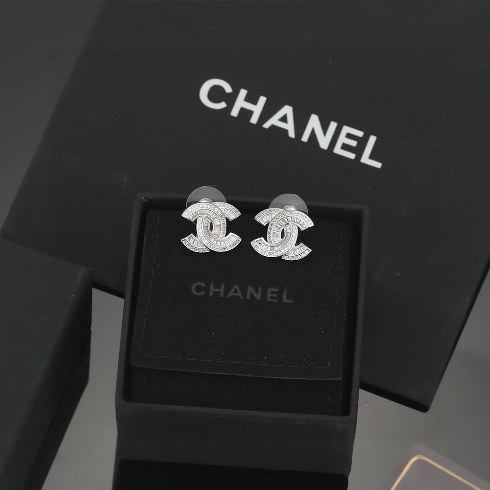 Chanel Joalheria Brinco Loja de venda saída
 Amarelo