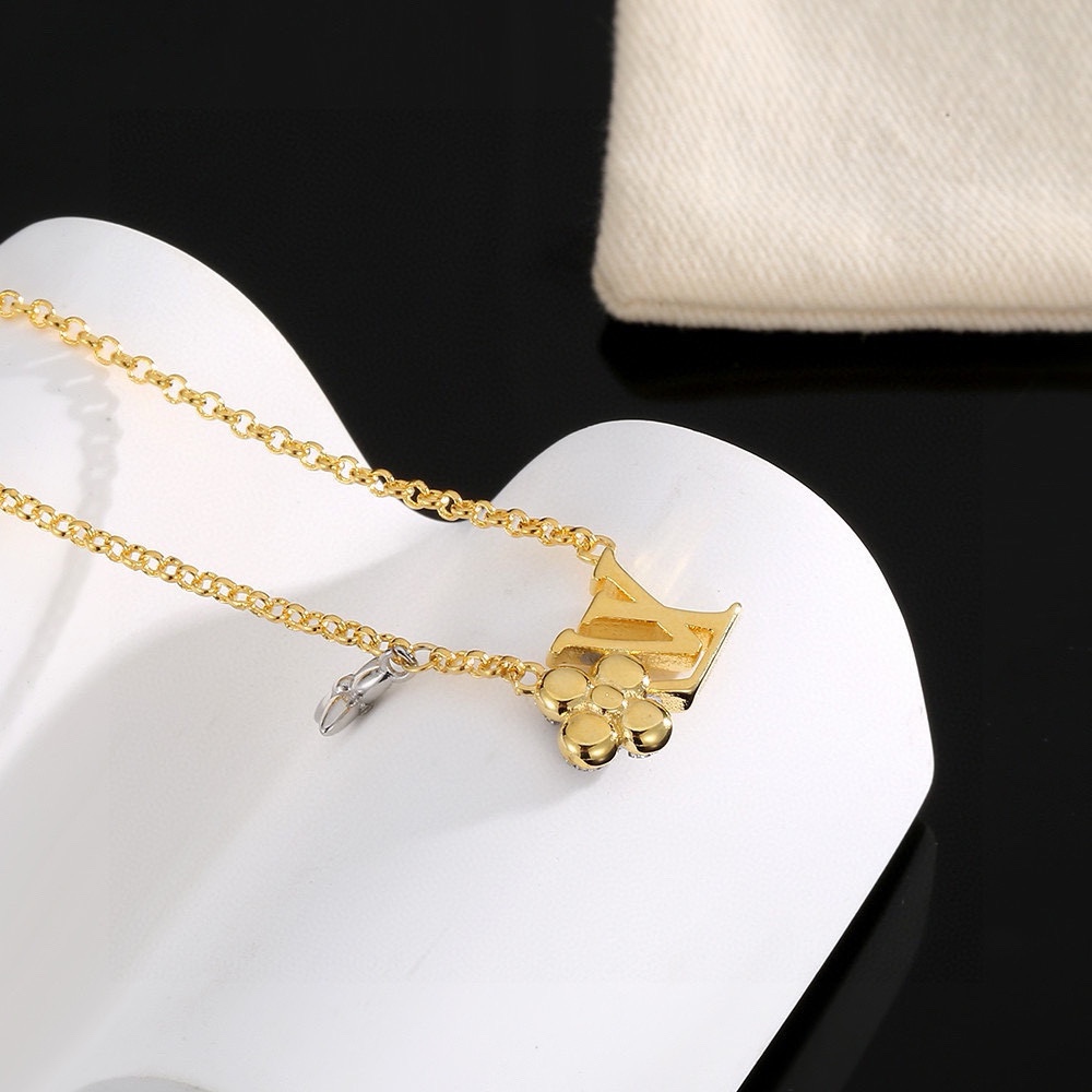 Louis Vuitton Monogram Flower & Initials Necklace - Comprehensive 5