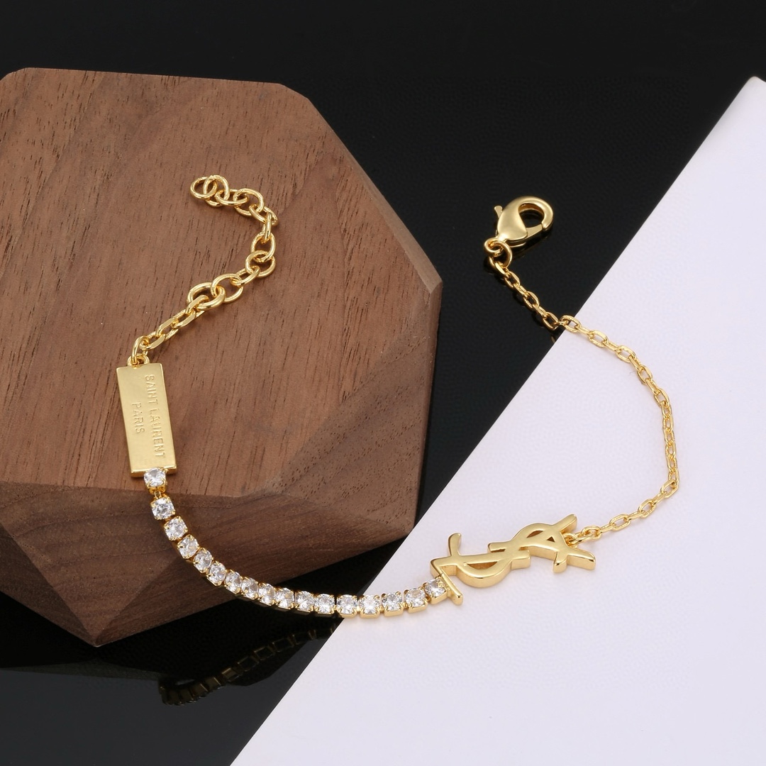 Title: YSL Saint-Lorland’s Bracelet by Yves Saint Laurent Summary: YSL’s elegant abstract design bracelet embodies luxury fashion with fine, fashionable, and novel French style since - 图片 2