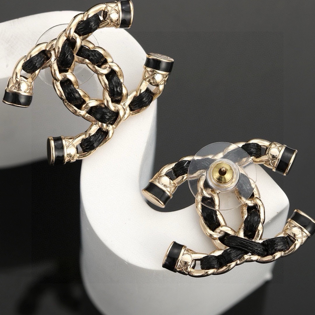 Chanel luxury designer product 4