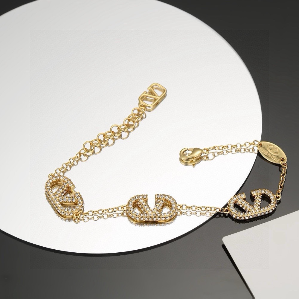 p300 Valentino, Valentino, hand-chained, heavy, new-flamming network. The bracelet - 图片 2