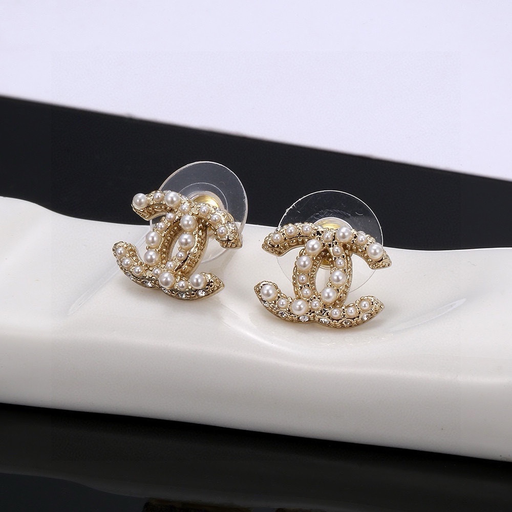 Chanel item 5
