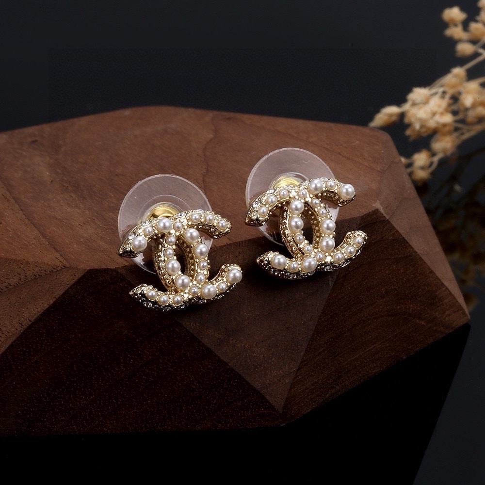 Chanel item 6