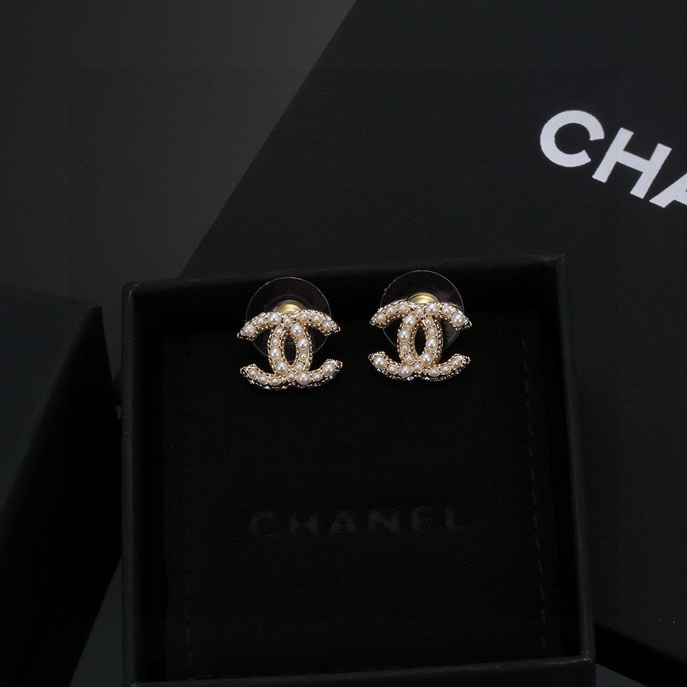 Chanel item 2
