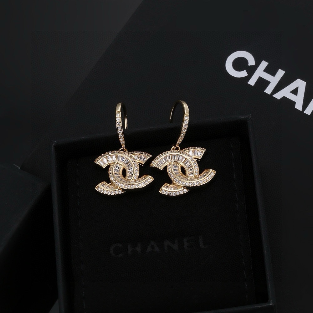 Chanel Haute Couture Haute Couture Fine Jewelry Necklace Bracelet Ring 2