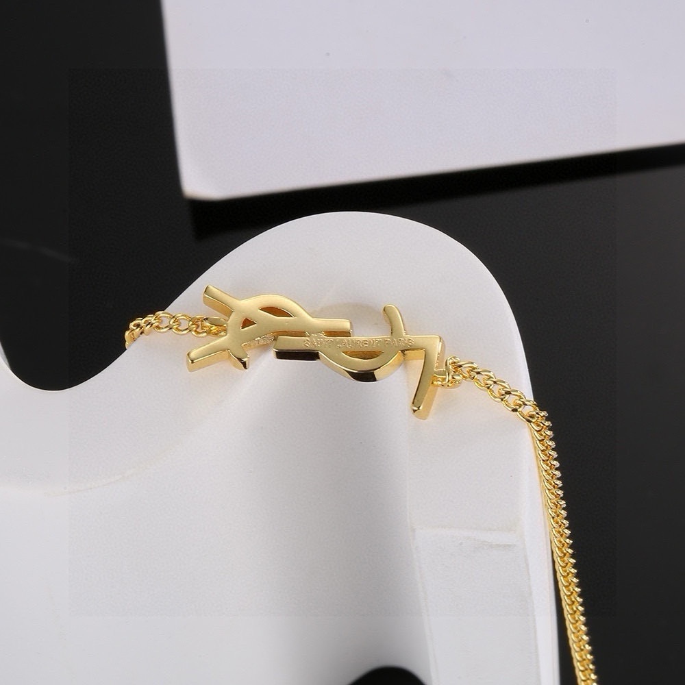 Elegant YSL Letter Lock Bracelet: Simple Design with Luxurious Appeal - 图片 7