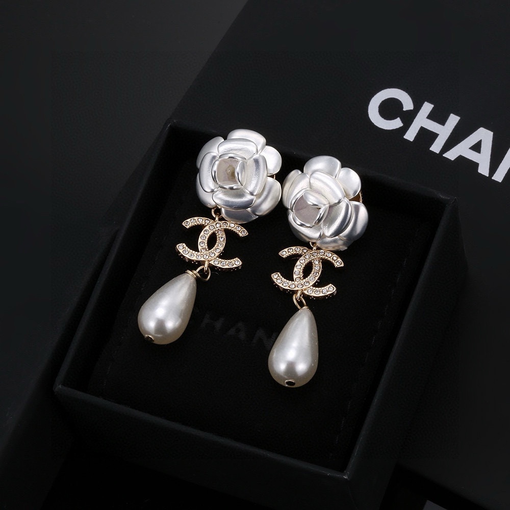 Chanel Joyas Pendiente Oro Incrustados con diamantes