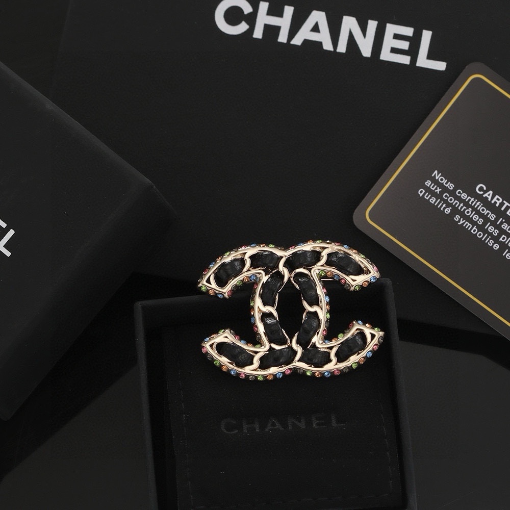 Chanel Barato
 Joyas Broche Negro Amarillo Latón Dermis