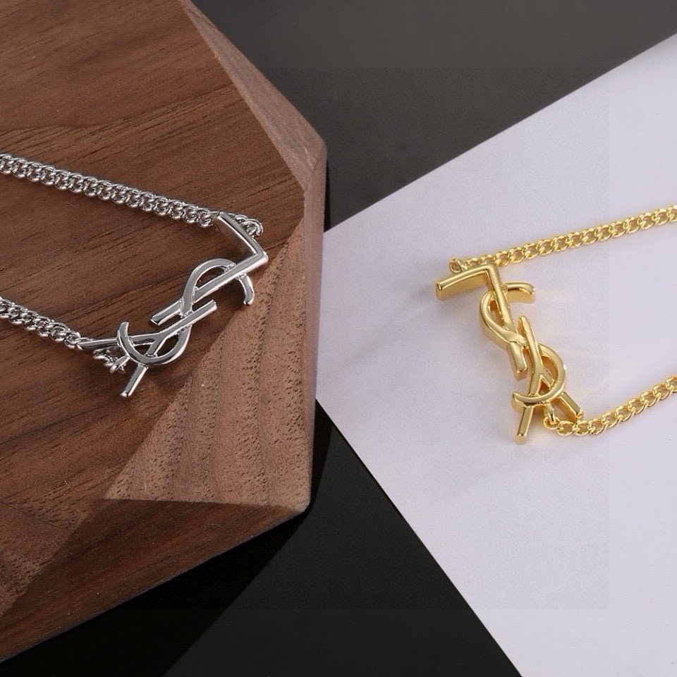 “YSL Letter Lock Bracelet: Elegant and Luxurious Design with Fine Chain” - 图片 8