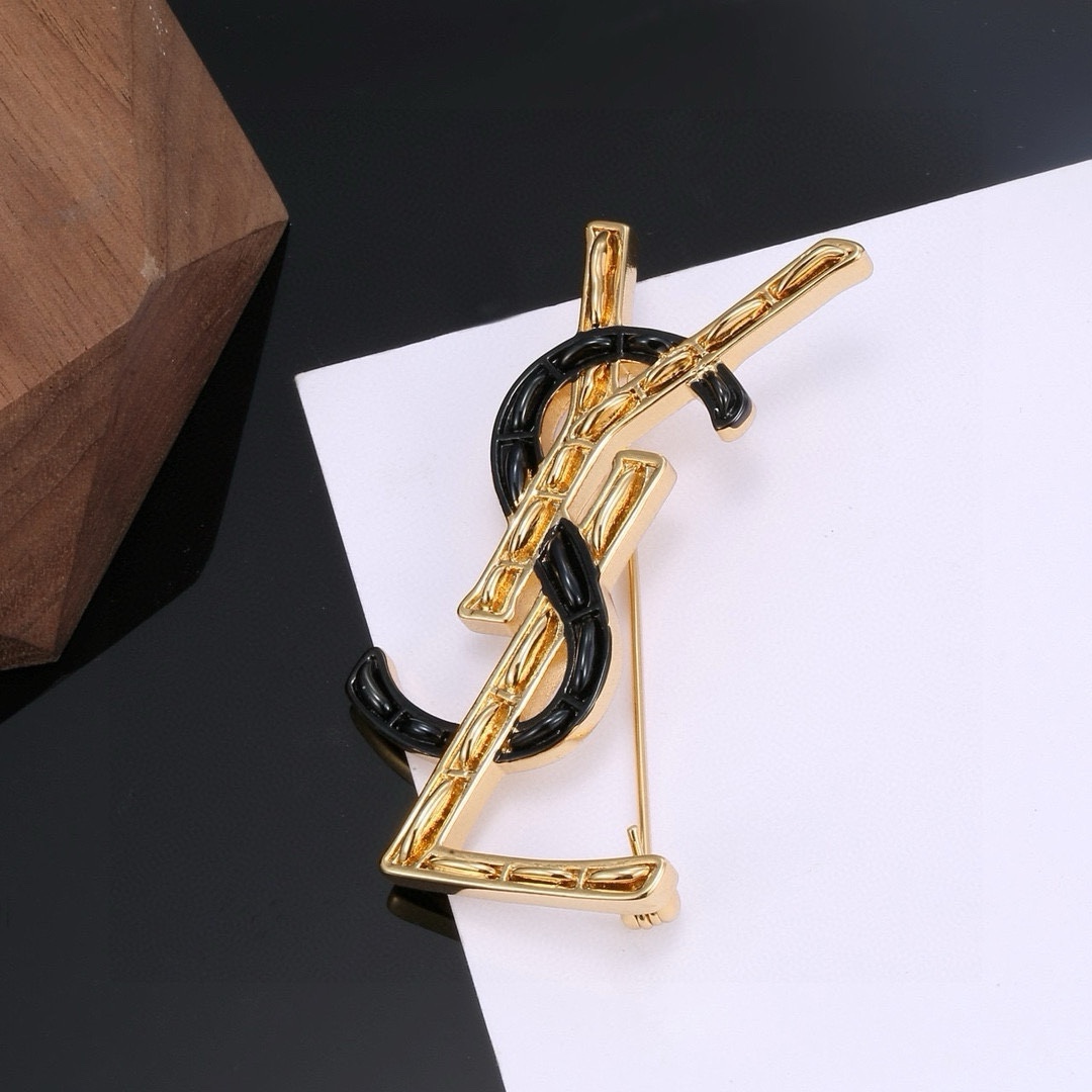 Luxury St. Roland YSL Pin with Perfect Electroplating and Unique Design - 图片 3