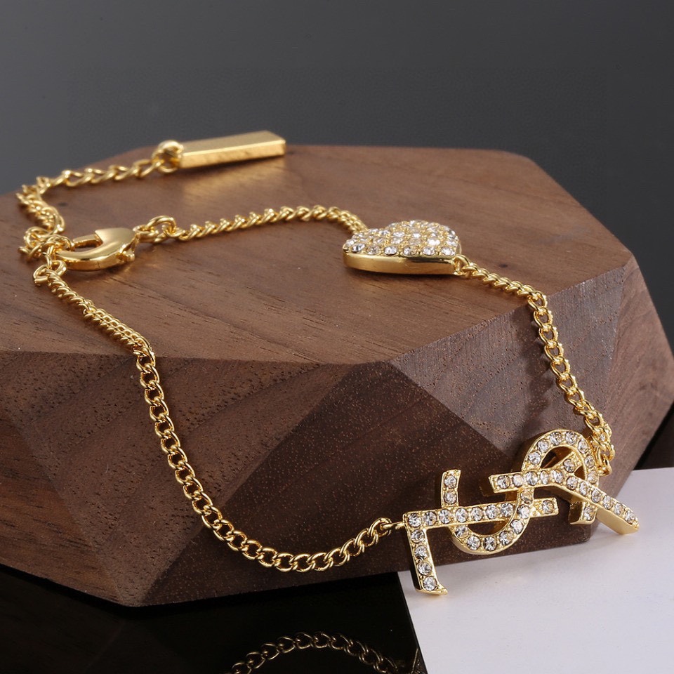 YSL Letter Lock Bracelet: Elegant and Luxurious Minimalist Design - 图片 3