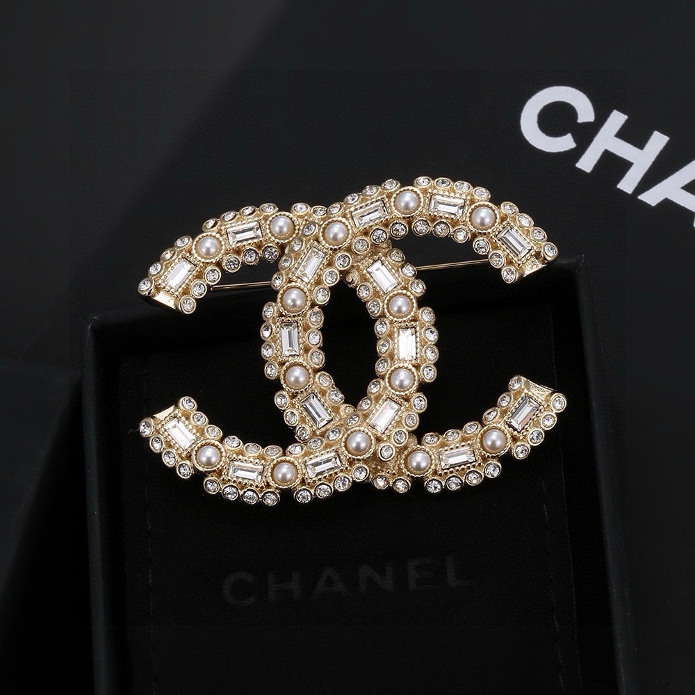 Chanel Брошь