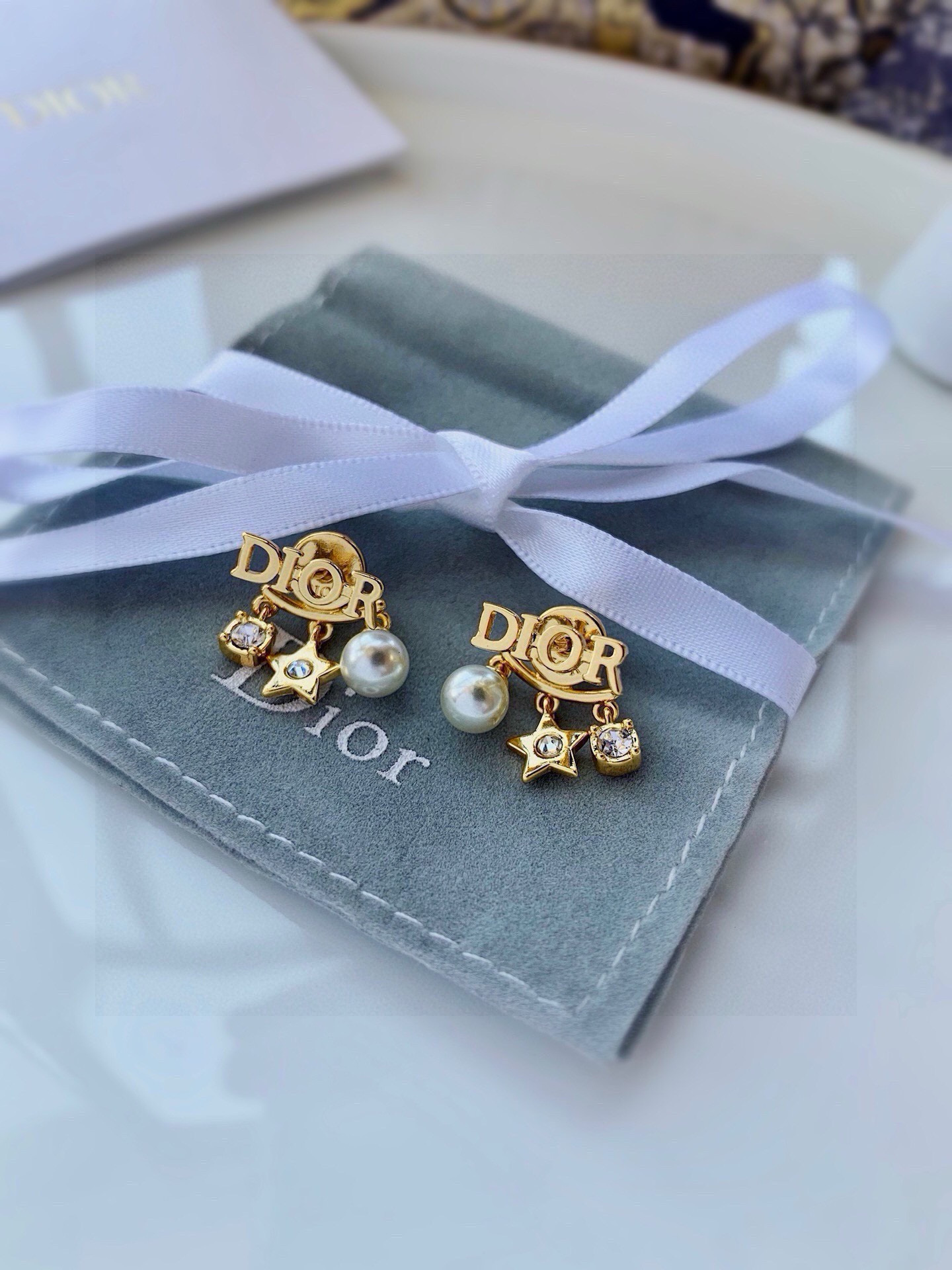 Original Single Version 】 (with complete packaging)Dior (R) Evolution - Jewelry