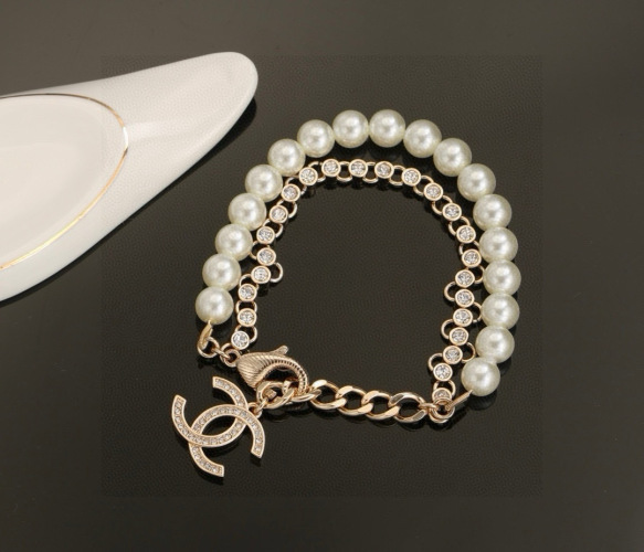 Elegant Chanel Inspired Pearl Double Layer Bracelet, Fashionable and Delicate 1 Elegant Chanel Inspired Pearl Double Layer Bracelet, Fashionable and Delicate