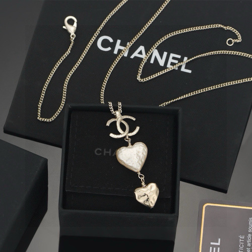 Chanel Heart Pearl Necklace Classic Design Elegant Jewelry Gift for Her 1 Chanel Heart Pearl Necklace Classic Design Elegant Jewelry Gift for Her