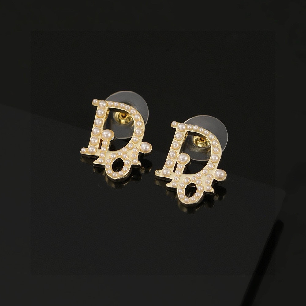 Dior CD Pearl Earrings - Iconic Design, Exquisite Craftsmanship, Gold Finish 2 i1743145405938 3811 0 0