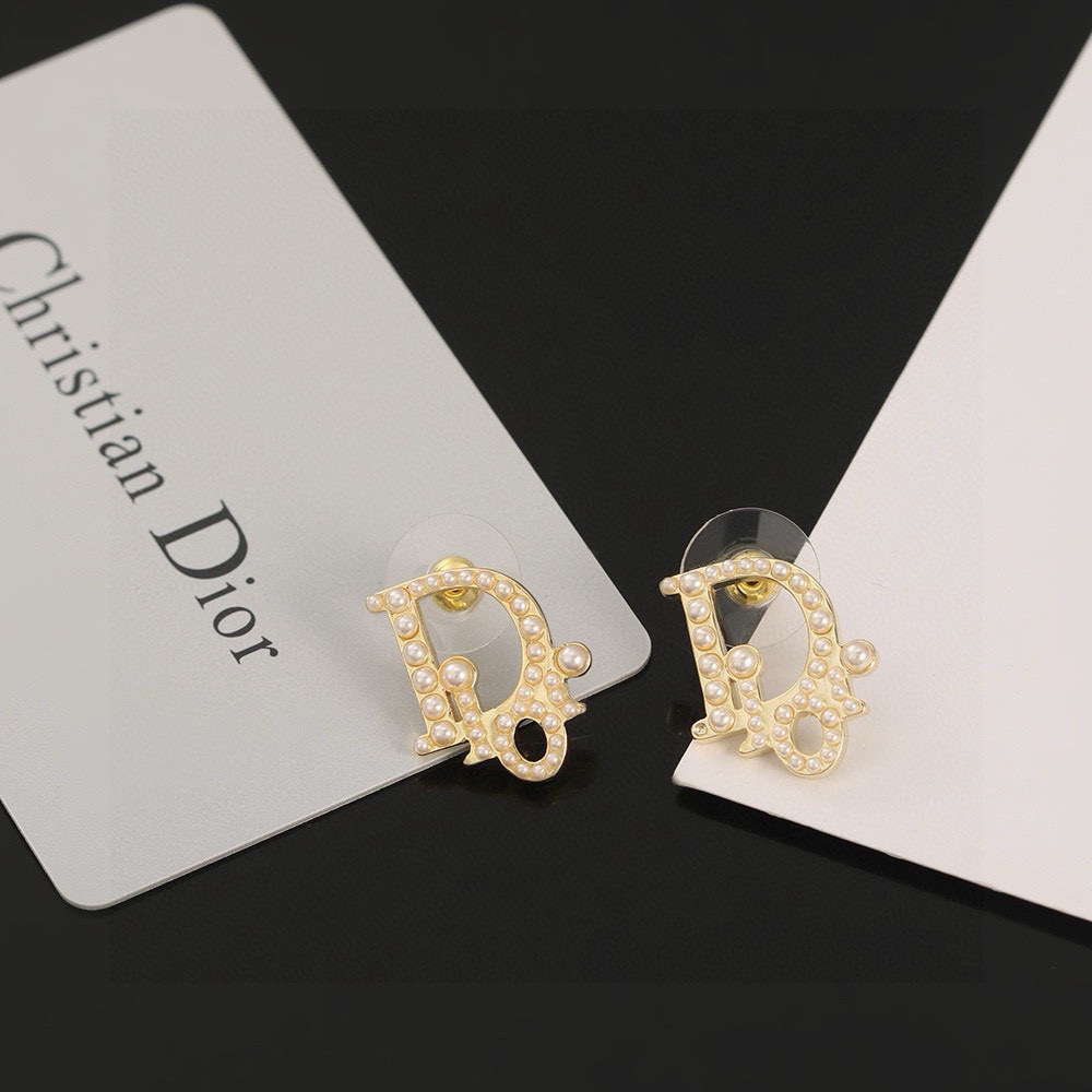 Dior CD Pearl Earrings - Iconic Design, Exquisite Craftsmanship, Gold Finish 7 i1743145408225 9185 0 5