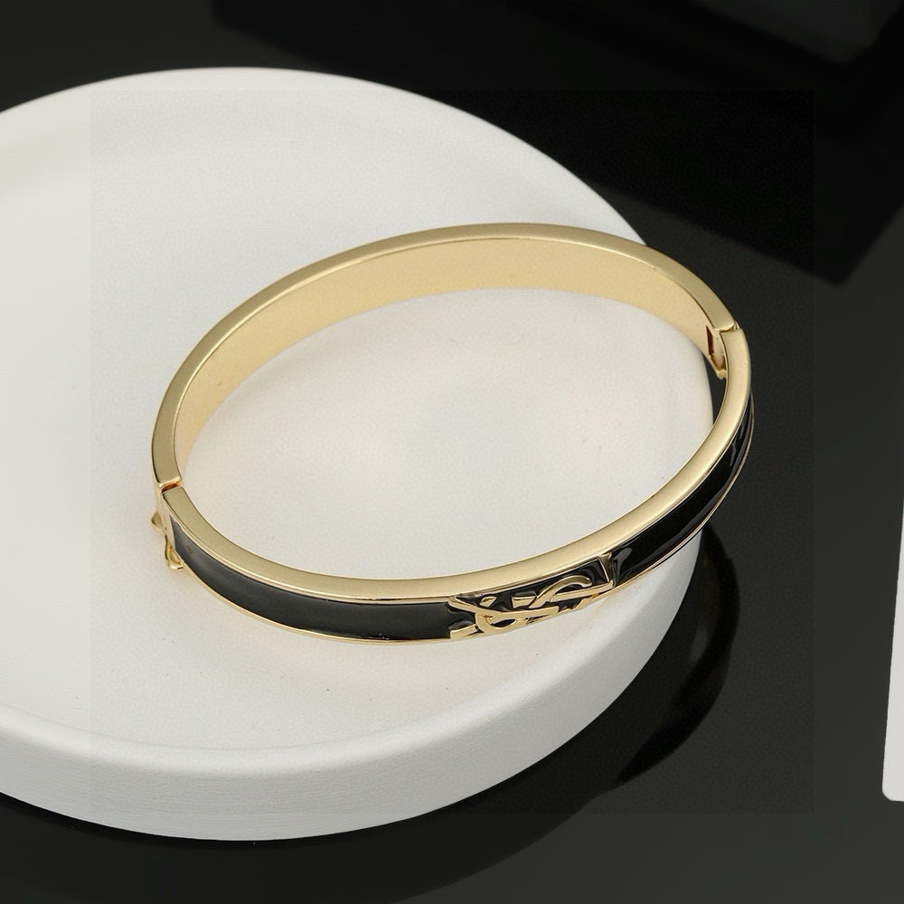 Luxurious YSL Bracelet: Classic, Fashionable, Timeless Charm with St. Roland Tradition. - 图片 5