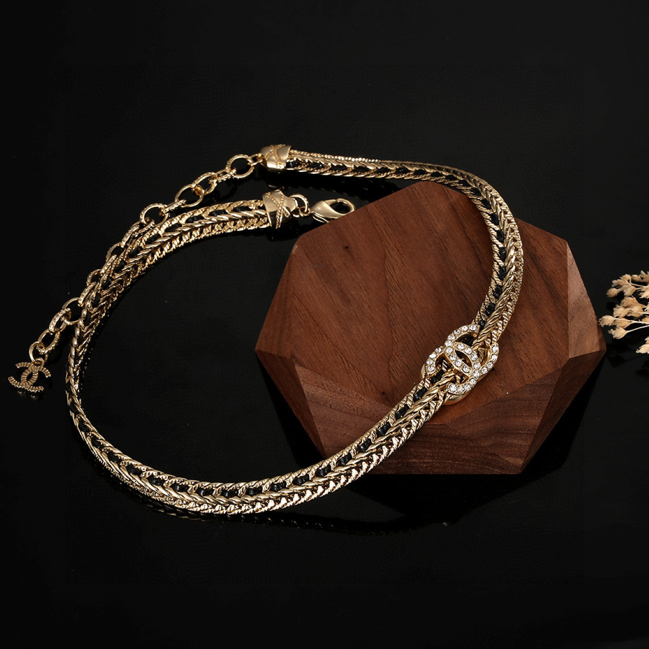  CHANEL 小香皮带项链，高端品质，专柜同材质，真正黄铜，离子电镀，独家实拍图‼做工精致细腻，重工版