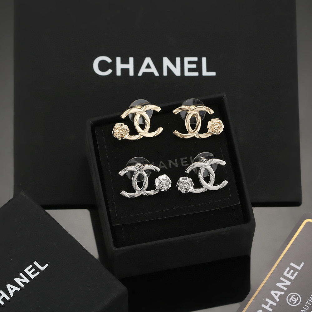  chanel 小香 经典 CC 精致 耳钉 耳环   高端定制 纯银针 原单品质 一比一工艺 缀以品 