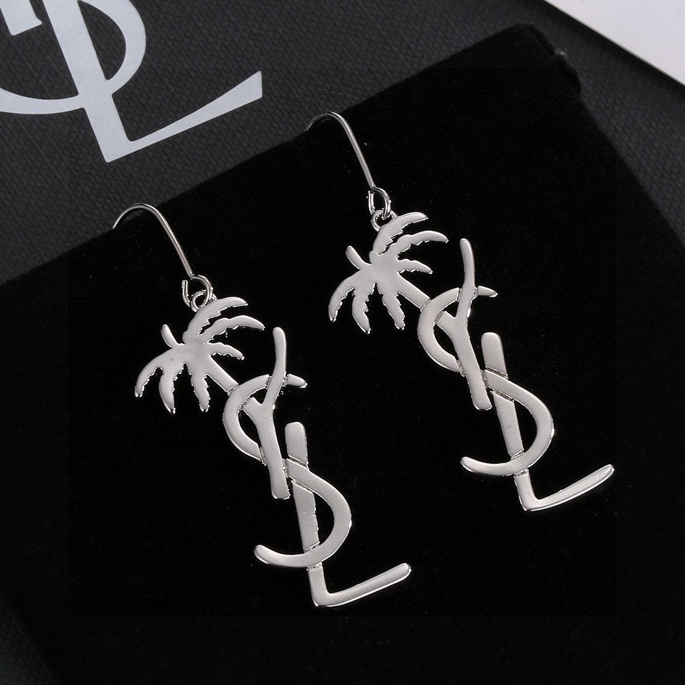  YSL 圣罗兰 耳钉 原装黄铜材质 Yves Saint Laurent 创立于1961年 优雅抽象大
