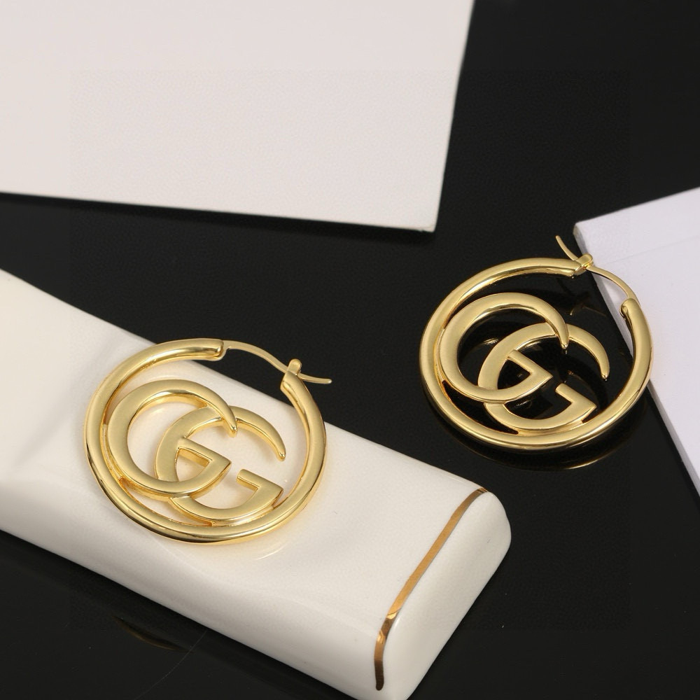  Gucci 古驰 耳环 高端 打造 美到哭，因为是限量版，你根本无法在店内看到现货，现货一到真的bli