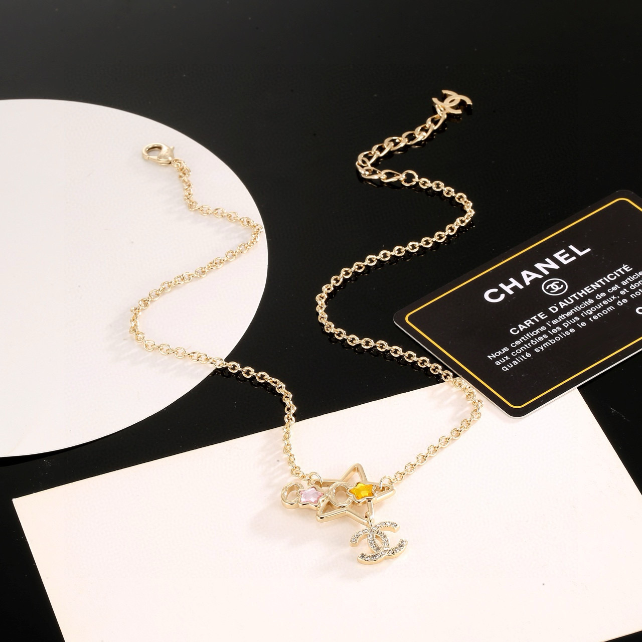  CHANEL 香奈儿星星项链，高端品质，专柜同材质，做工精致细腻，重工版本，简约大方温文尔雅，特别温柔