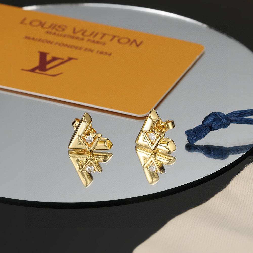  louls vulttoN 😘😘😘 路易~威登 耳钉原装打版代购级别 市场最好版本 LV耳钉 也专柜一