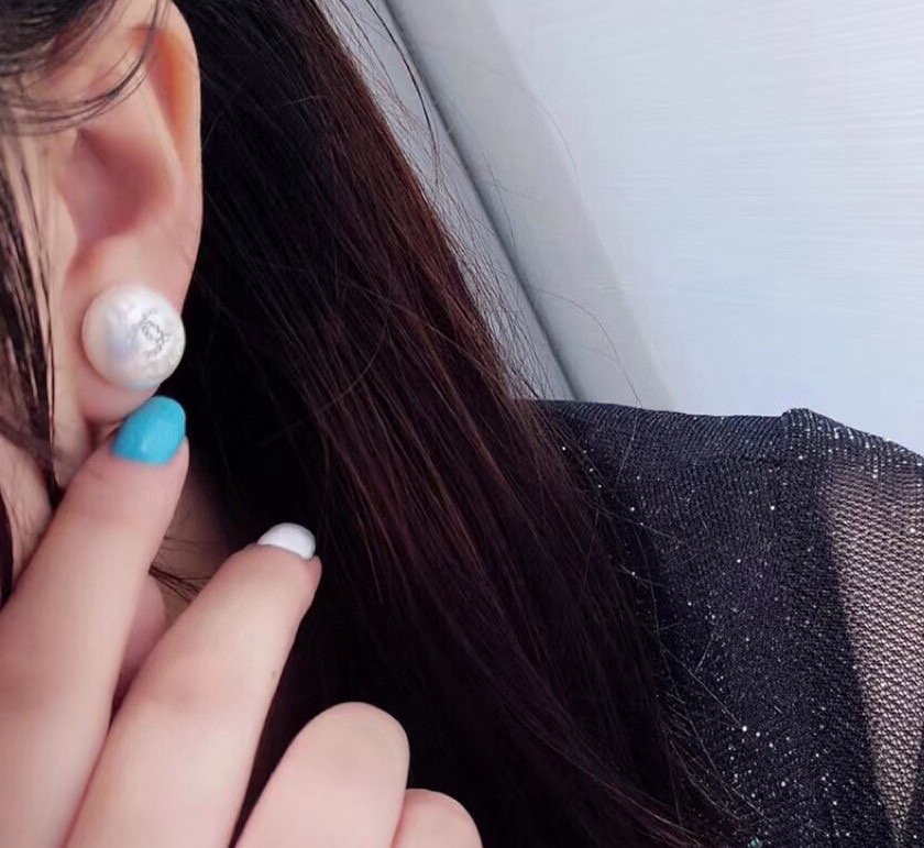 🆕 Ch@nel 小香 双C珍珠经典 浪漫💕✨造型多别样致、灵动吸睛、logo辨识度高！简大约气的设计 