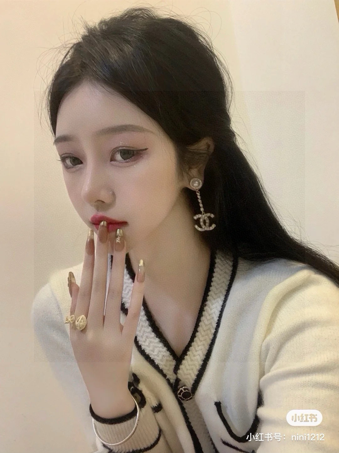 小香新款💦 Chanel香奈儿 耳钉  原版一摸一样的原单货！✨高端定制 原版黄铜  每一个细节媲美专柜