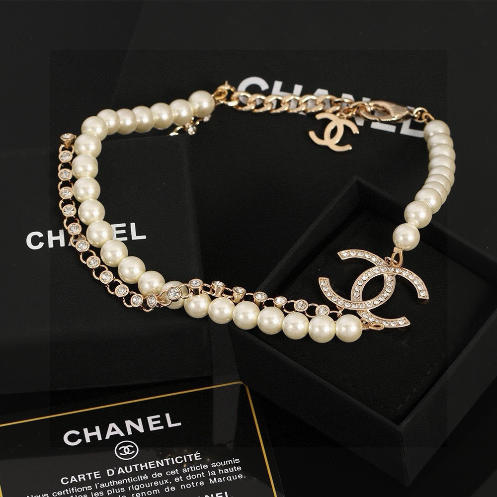  最新款Chanel 香奈儿双C珍珠双层项链 非常好看，

精致大方，好不好品质说话，全部都实拍，图片全