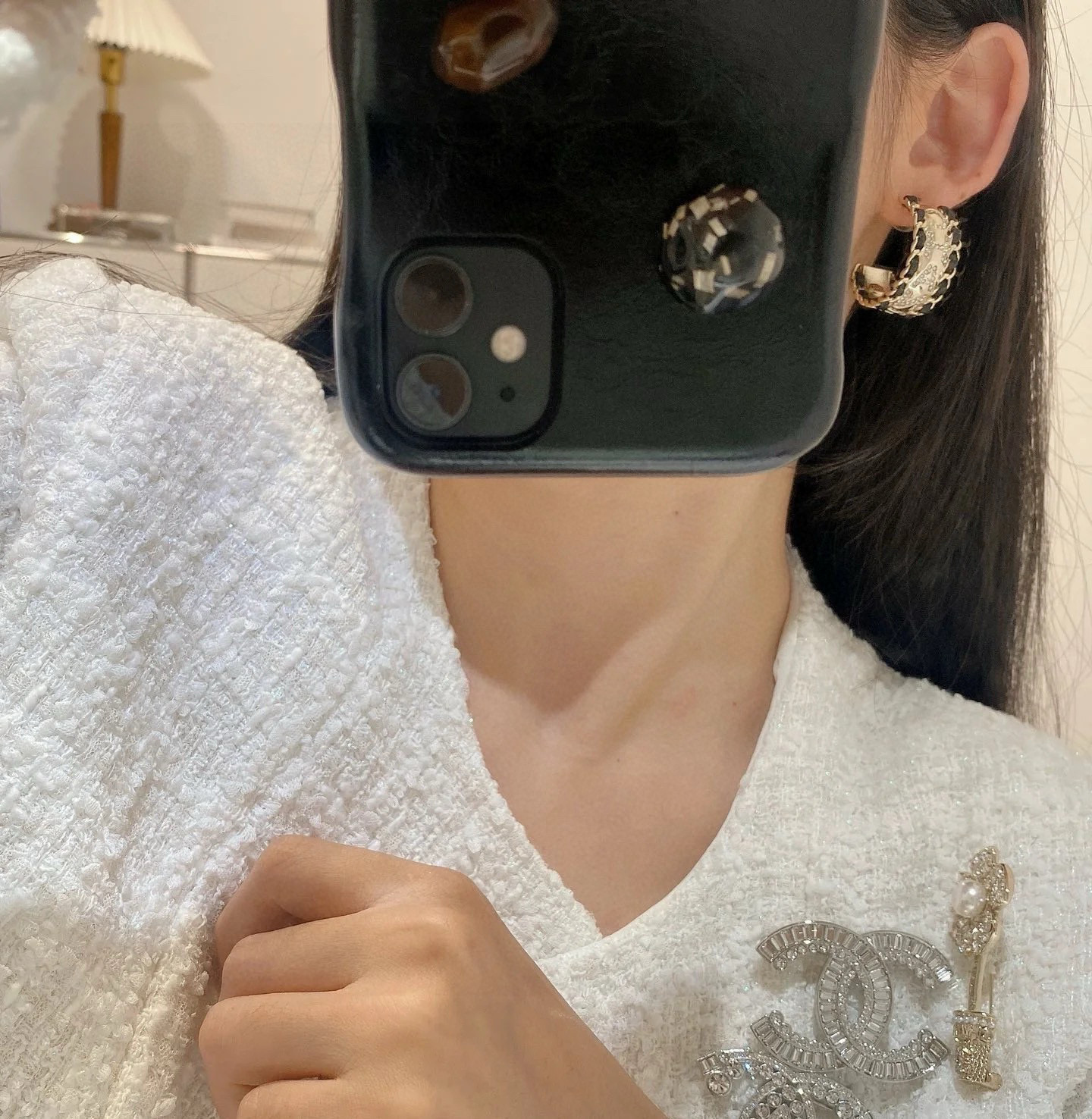  香奈儿黑皮耳钉💎💎一大波品牌新款耳钉到货！！奢华气质风b 大气美丽❤❤ 大牌Chanel香奈儿风永远经