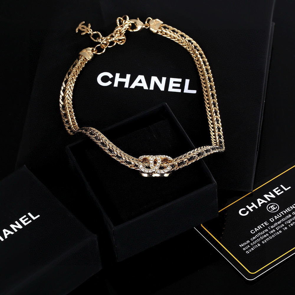  CHANEL 小香皮带项链，高端品质，专柜同材质，真正黄铜，离子电镀，独家实拍图‼做工精致细腻，重工版