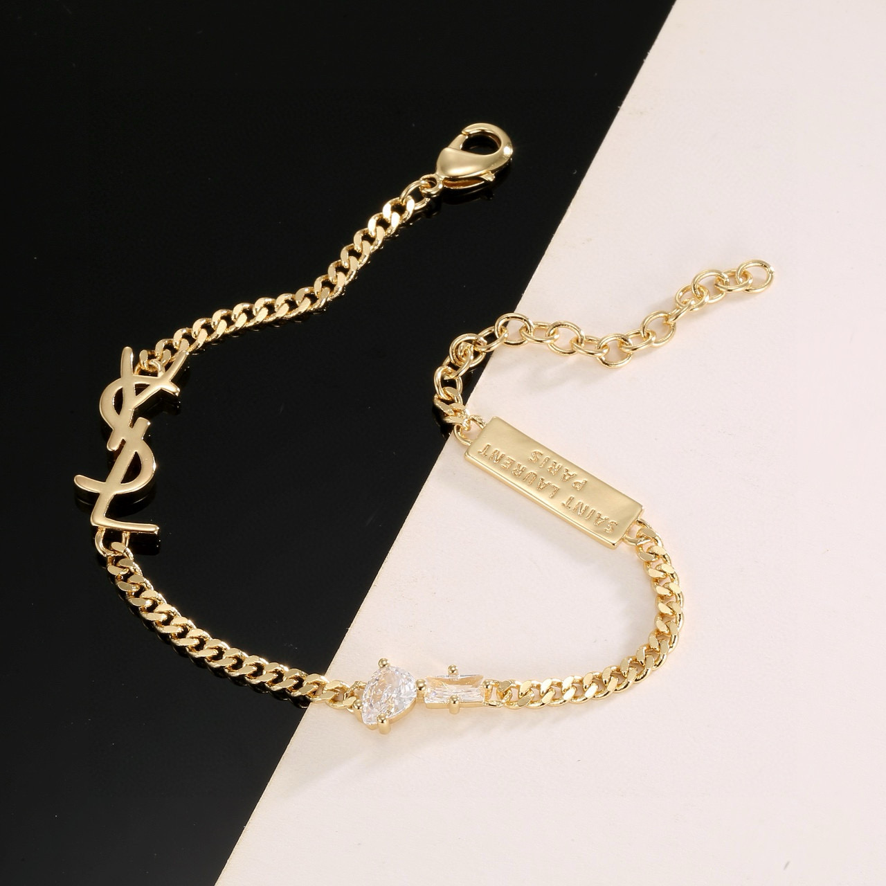  YSL 圣罗兰 手链 原装黄铜材质 Yves Saint Laurent 创立于1961年 优雅抽象大