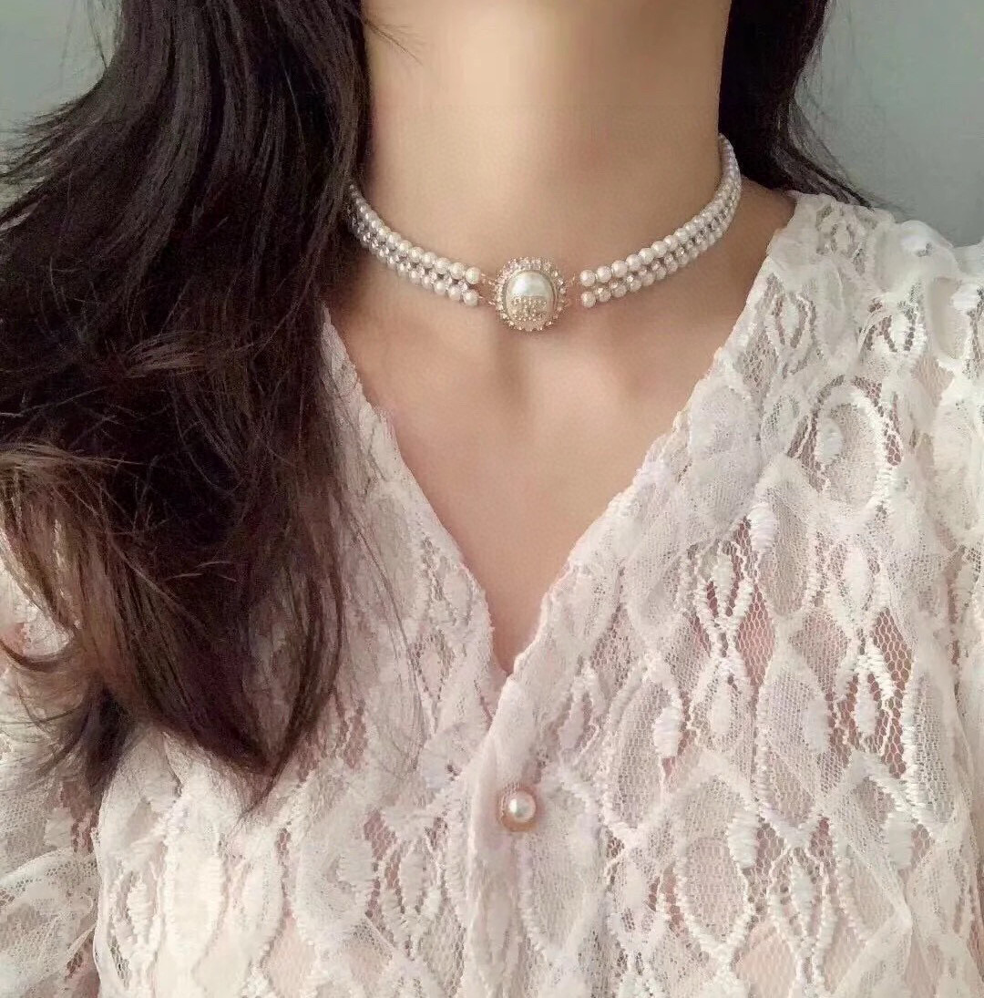  Chanel 小香椭圆珍珠镶钻双层项链颈链 ，重工编织 手工一颗颗镶嵌而成💯
 ✨✨时尚高级洋气质感好