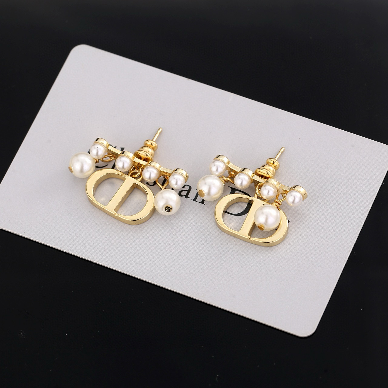  最新 迪奥火爆 各路网红同款，🔥爆 dior 系列，cd字母项链官网最新 同步 Dior 专柜一致材质