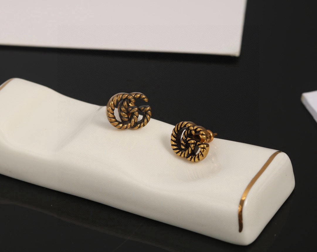 Gucci古驰 复古G字デザイン耳钉 - 70年代のクラシックスタイル