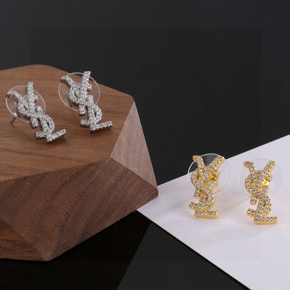 Saint Laurent Jewelry YSL Saint Laurent Yves Saint Laurent 1961 — photo 3
