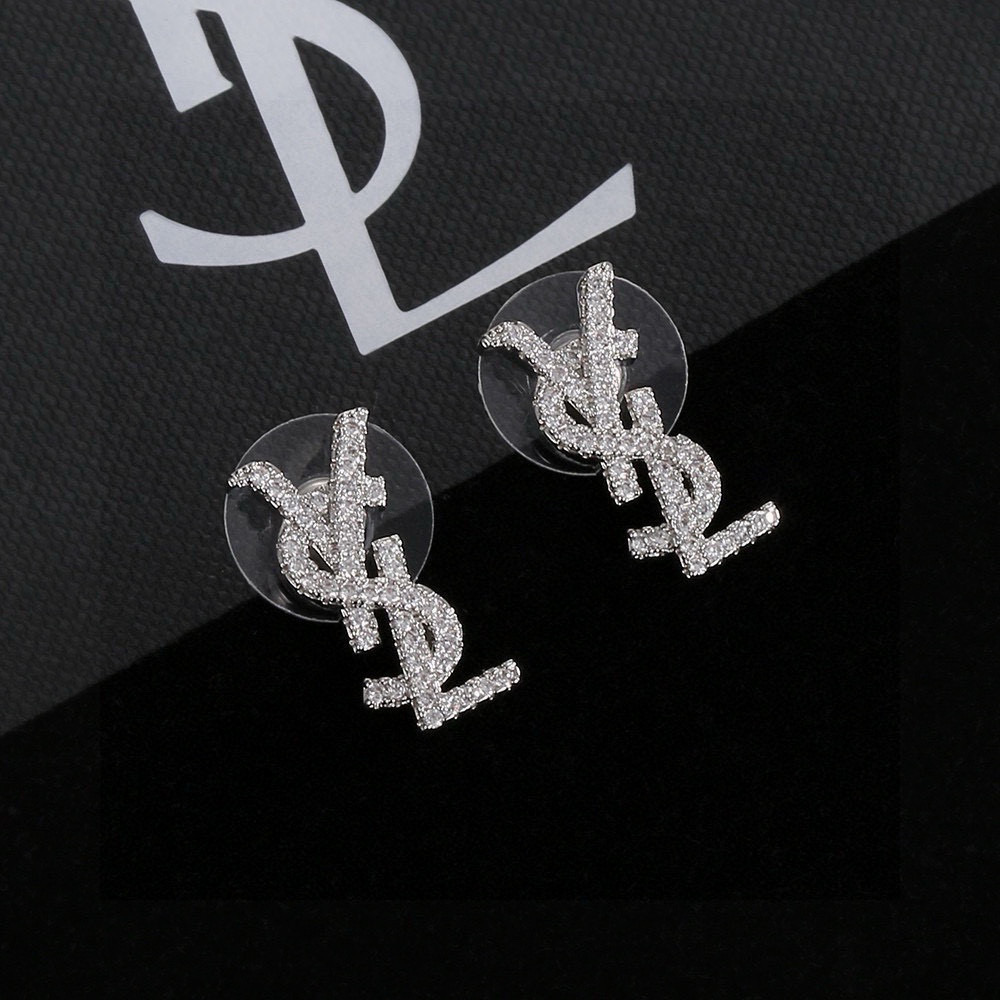 Saint Laurent Jewelry YSL Saint Laurent Yves Saint Laurent 1961 — photo 2