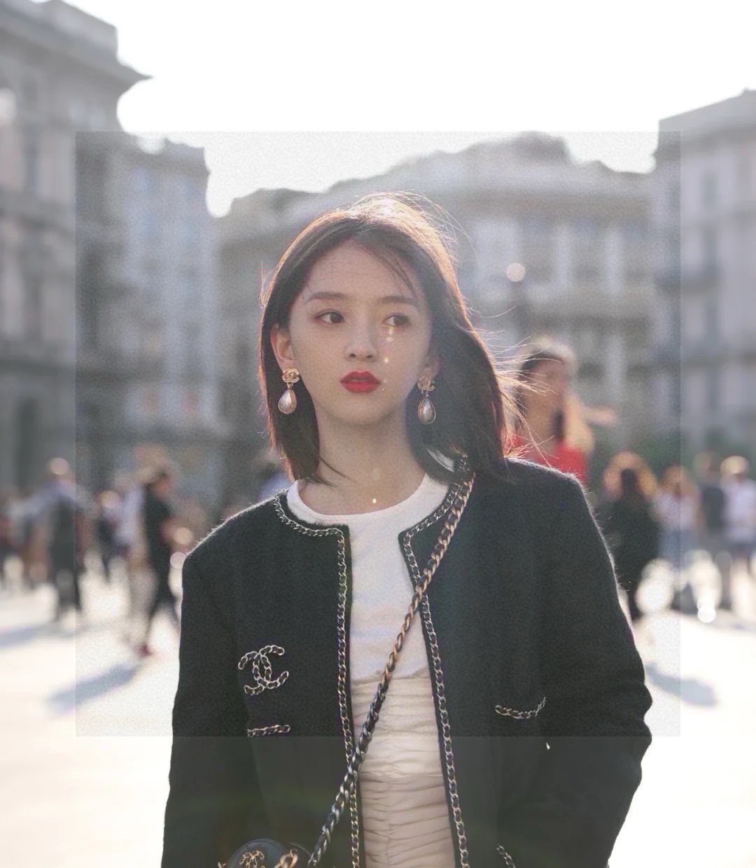 p95
 🆕小香奈儿胸针热销款火爆上新❣
同步专柜‼独家高端品质实拍图‼代购级别‼做工精致细腻👍重工版本😎超级仙女唯美的一款🧐做工超级细心无漏洞🤩媲美zp🌟买到就是赚到❤黑皮胸针