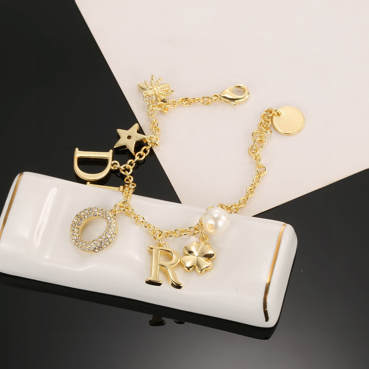 Dior 迪奥字母手链 一线 都爱的JaDior·迪奥